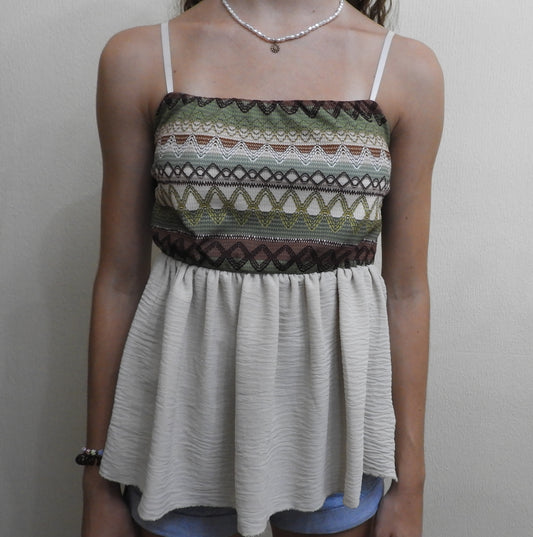Blusa corta con tirantes