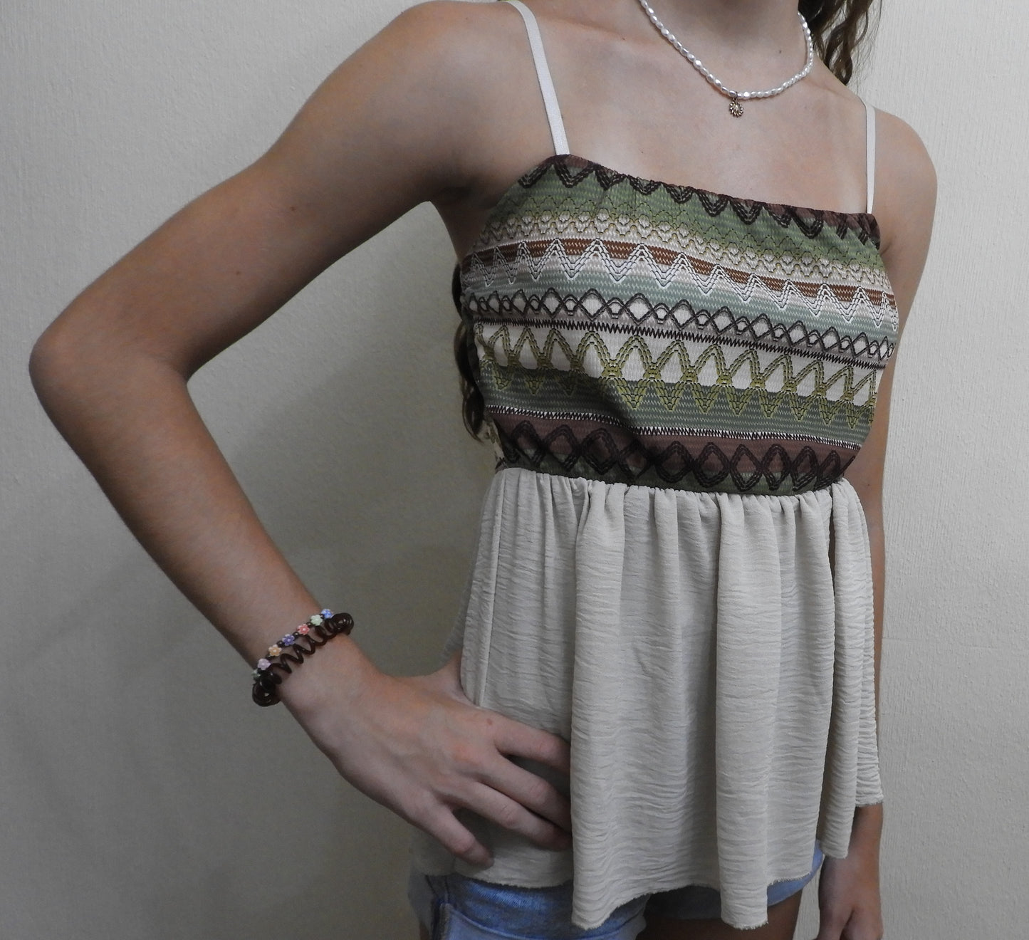 Blusa corta con tirantes
