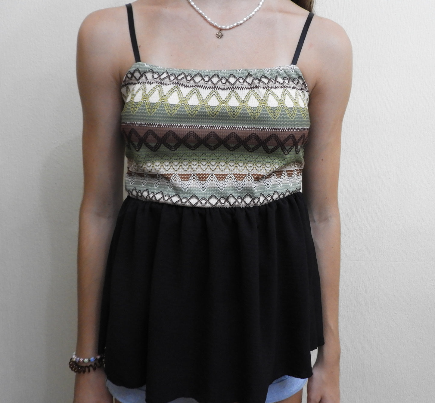 Blusa corta con tirantes